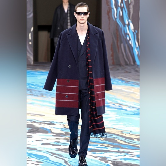 Louis Vuitton Men’s Scarf Blue Runway piece - Picture 5 of 6
